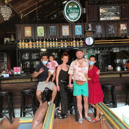 Outback1990 Hostel Haad Rin Bagian luar foto