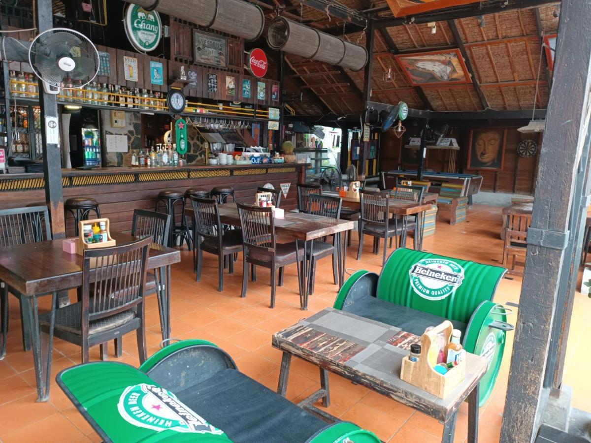 Outback1990 Hostel Haad Rin Bagian luar foto
