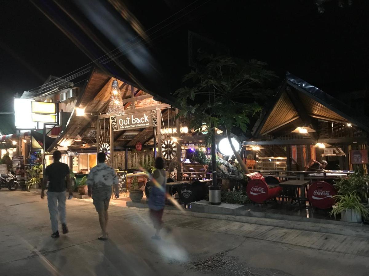 Outback1990 Hostel Haad Rin Bagian luar foto