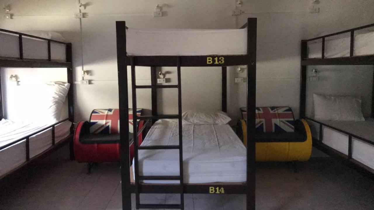 Outback1990 Hostel Haad Rin Bagian luar foto
